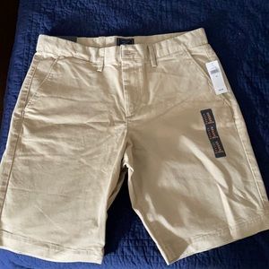 GapKHAKIS, size US 29, tan, tags on
